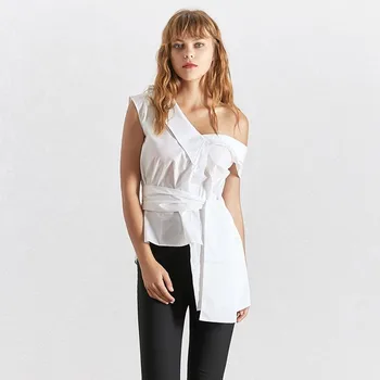 TWOTWINSTYLE Sexy de Pe Umăr Tricou Topuri Femei fără Mâneci Dantelă-up Neregulate Tricouri Bluza Femei Haine Casual de Vară 2020 Nou