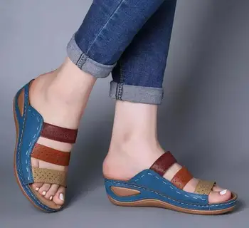 Fund gros sandale de vara femei Europeană în 2020 femeie nouă pană de pantofi casual confortabile, de mari dimensiuni gol papuci de casă femme diapozitive